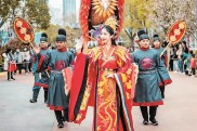 武汉各大景区跨年活动精彩纷呈 东湖绿道8年累计游客量突破1亿